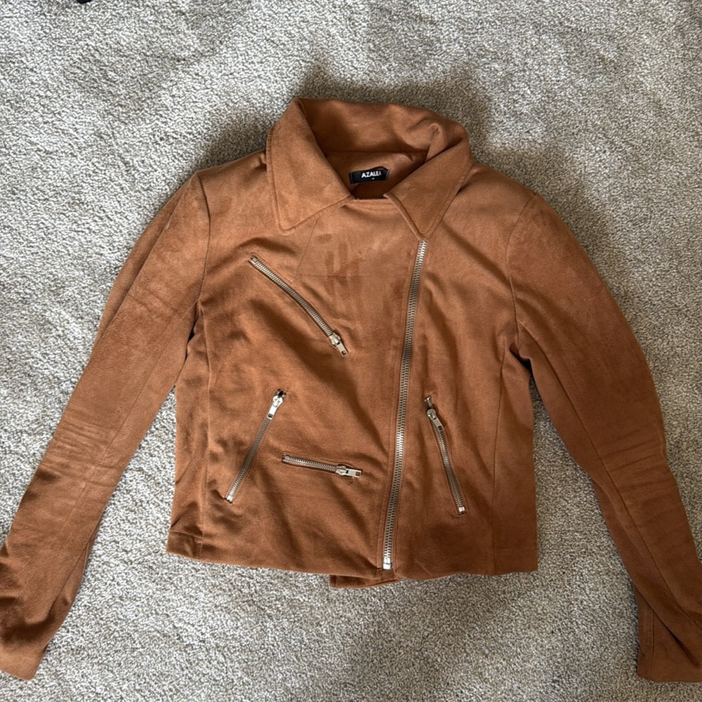 Rich Brown Suede Cropped Moto Jacket with Silver Zippers, size M